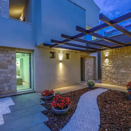 Διαμέρισμα Marthina Luxury Living *